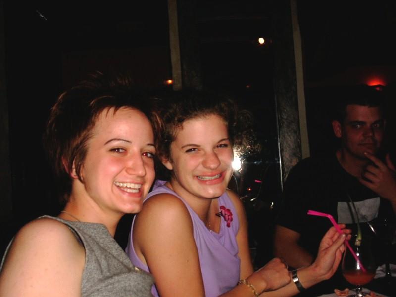 89_bar_meg_tini.jpg