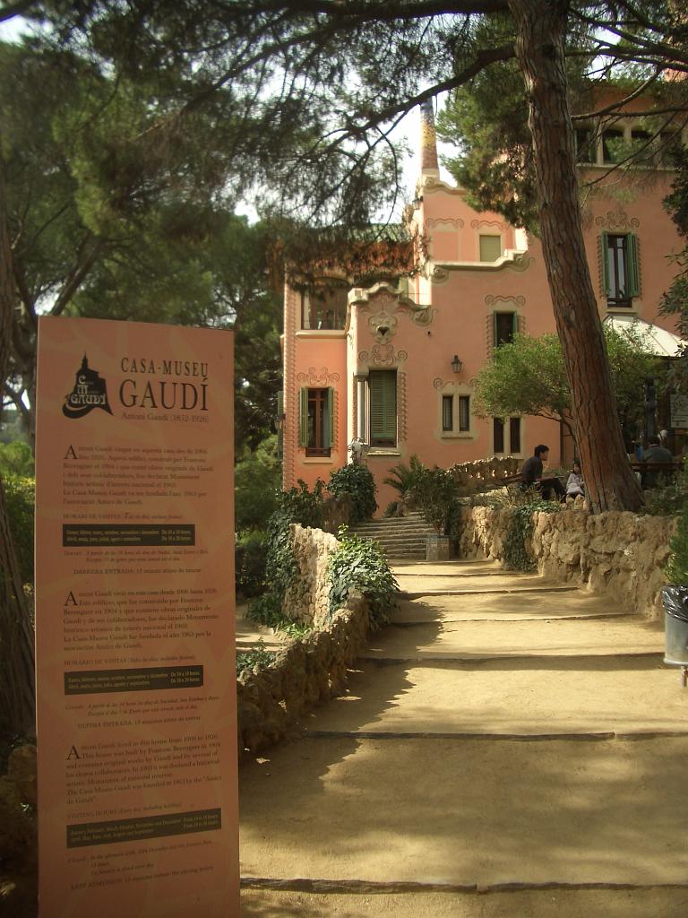 031_Barcelona_Park_Guell.JPG