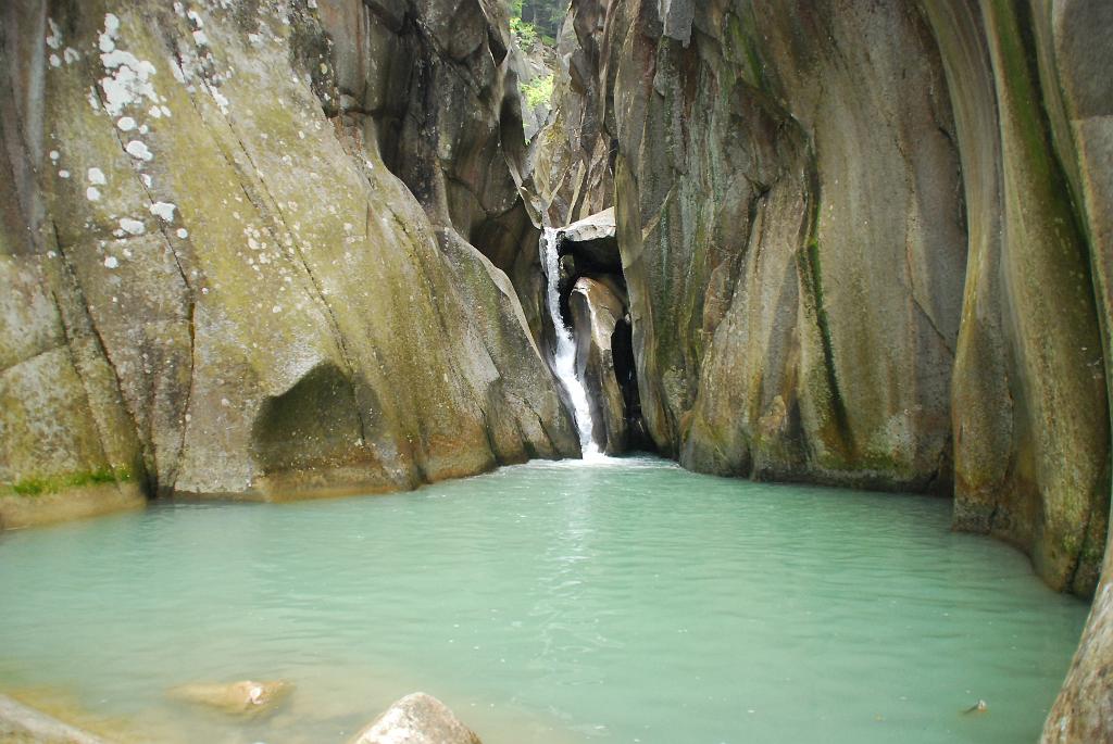 2012_07_Interlaken_Canyoning_010.JPG